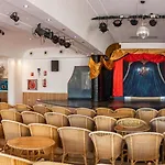 Hl Club Отель