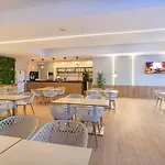 Отель Hl Club