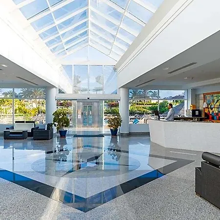 Hl Club Hotel 4*