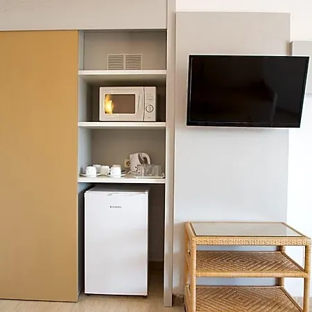 Hl Club Hotel 4*