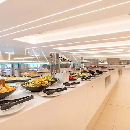 普拉亚布兰卡俱乐部酒店 酒店